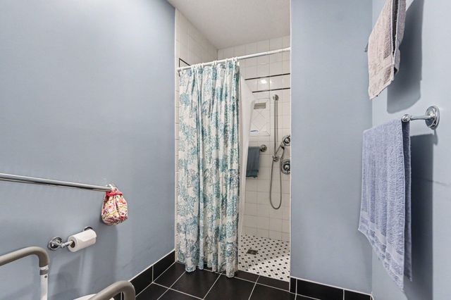 9808 Oak Forest Circle, Oshtemo Twp, MI 49009