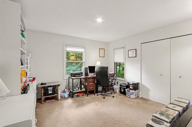 9808 Oak Forest Circle, Oshtemo Twp, MI 49009