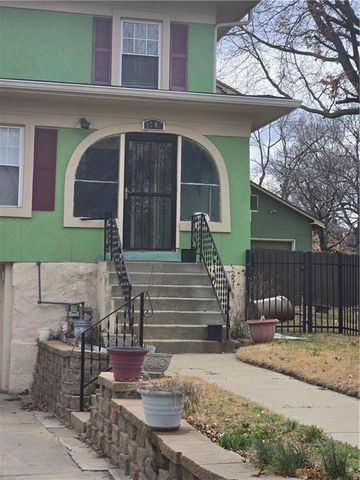 3207 Victor Street, Kansas City, MO 64128