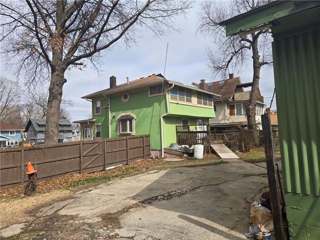 3207 Victor Street, Kansas City, MO 64128