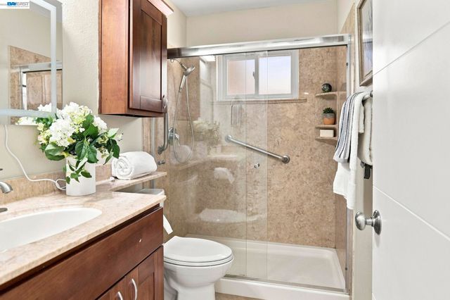 40071 Leslie St, Fremont, CA 94538