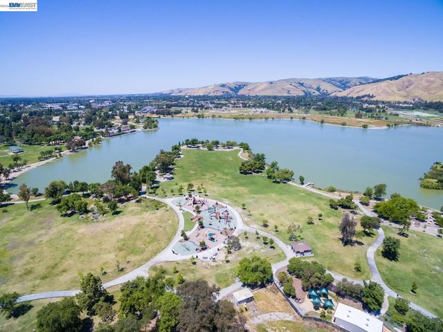 40071 Leslie St, Fremont, CA 94538