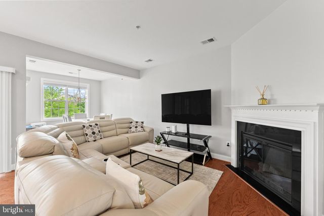2111 ABBOTTSBURY WAY, Woodbridge, VA 22191