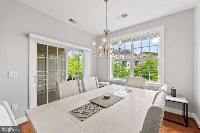 2111 ABBOTTSBURY WAY, Woodbridge, VA 22191