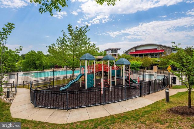 2111 ABBOTTSBURY WAY, Woodbridge, VA 22191