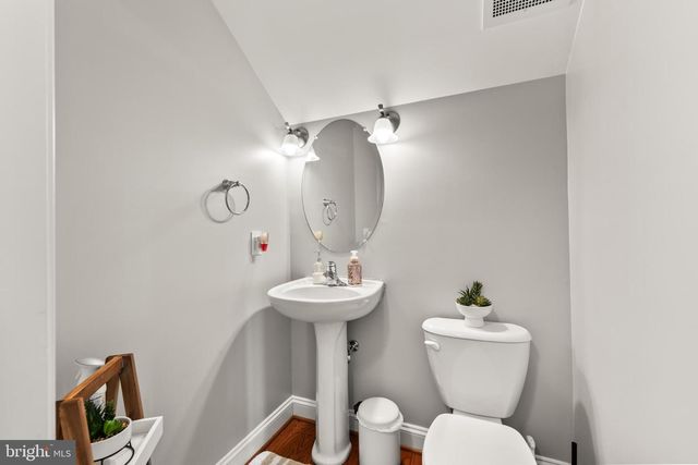 2111 ABBOTTSBURY WAY, Woodbridge, VA 22191