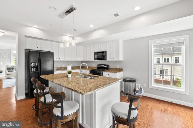 2111 ABBOTTSBURY WAY, Woodbridge, VA 22191
