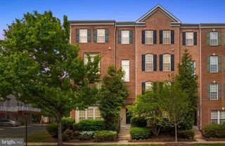 2111 ABBOTTSBURY WAY, Woodbridge, VA 22191