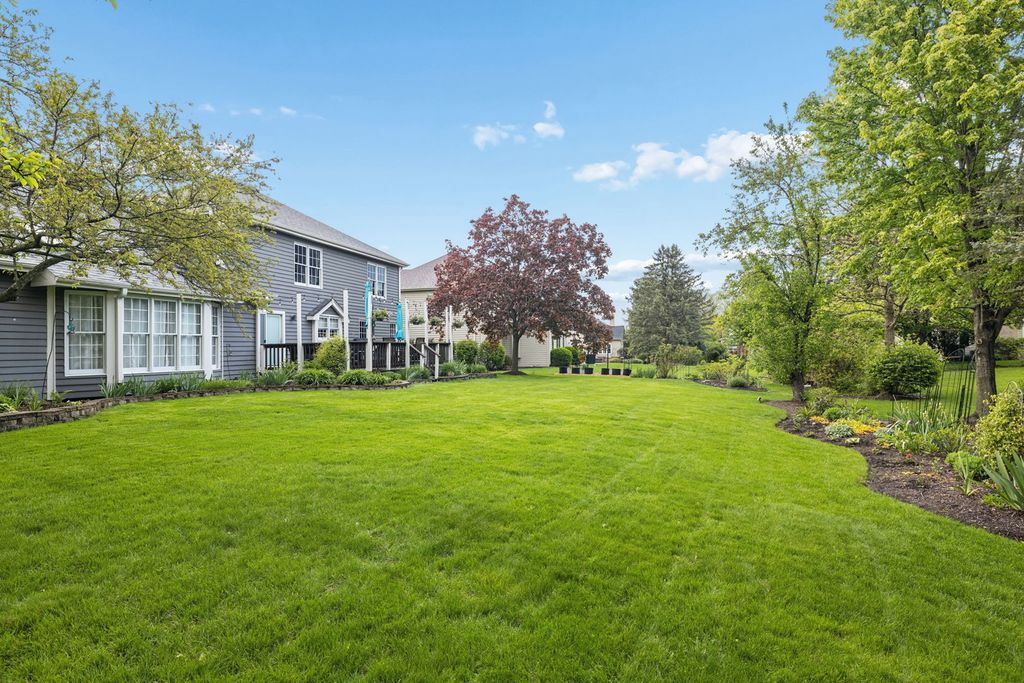 Image 11 of property listing at 2624 Wendy Drive, Naperville, IL 60565