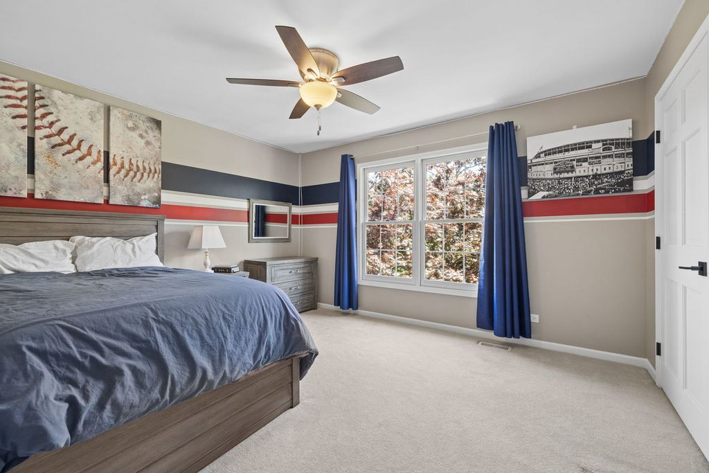 Image 32 of property listing at 2624 Wendy Drive, Naperville, IL 60565