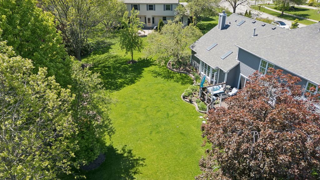 Image 38 of property listing at 2624 Wendy Drive, Naperville, IL 60565