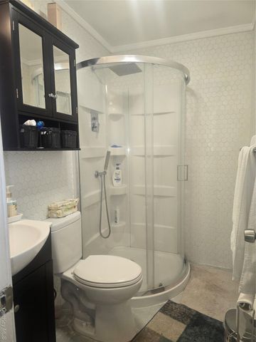 20 Birch Avenue, Farmingville, NY 11738