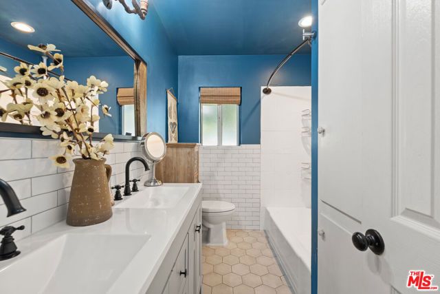 25202 Atwood Boulevard, Santa Clarita, CA 91321