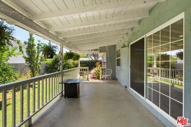 25202 Atwood Boulevard, Santa Clarita, CA 91321