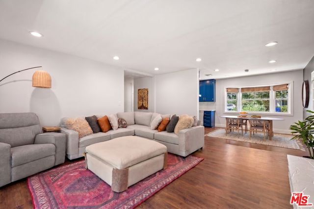 25202 Atwood Boulevard, Santa Clarita, CA 91321