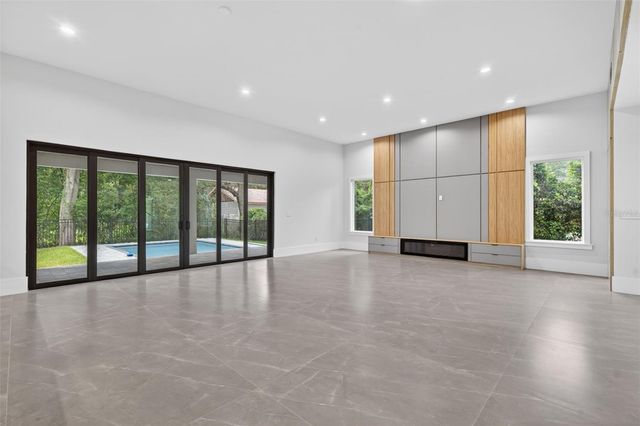 240 N PHELPS AVENUE, Winter Park, FL 32789