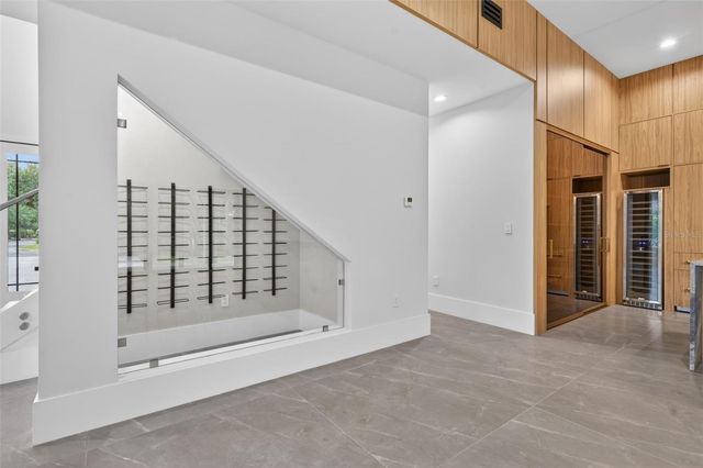 240 N PHELPS AVENUE, Winter Park, FL 32789