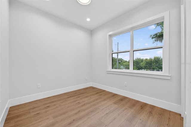240 N PHELPS AVENUE, Winter Park, FL 32789