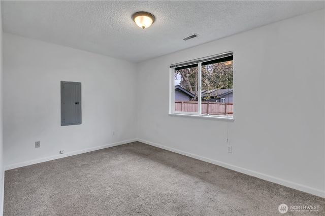 2419 Carlsbad Court, Puyallup, WA 98374