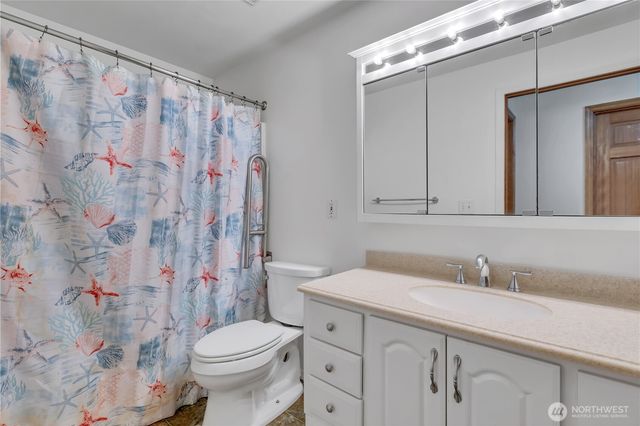 2419 Carlsbad Court, Puyallup, WA 98374