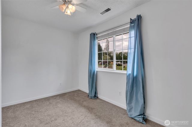 2419 Carlsbad Court, Puyallup, WA 98374