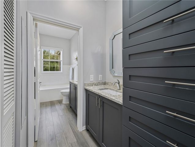 1440 Winding Oaks Circle W 204, Vero Beach, FL 32963