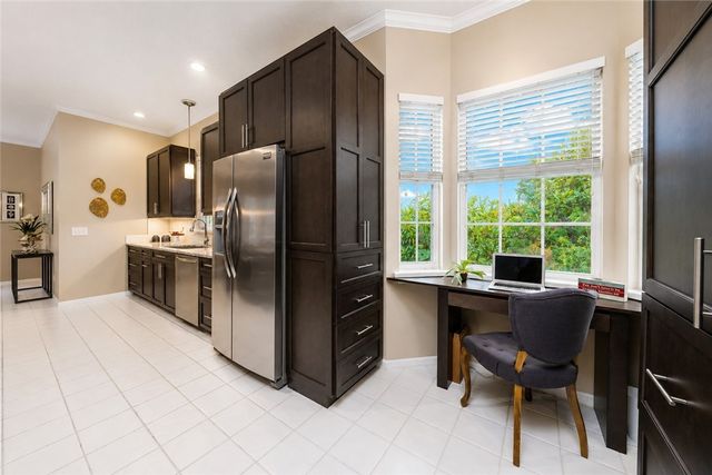 1440 Winding Oaks Circle W 204, Vero Beach, FL 32963