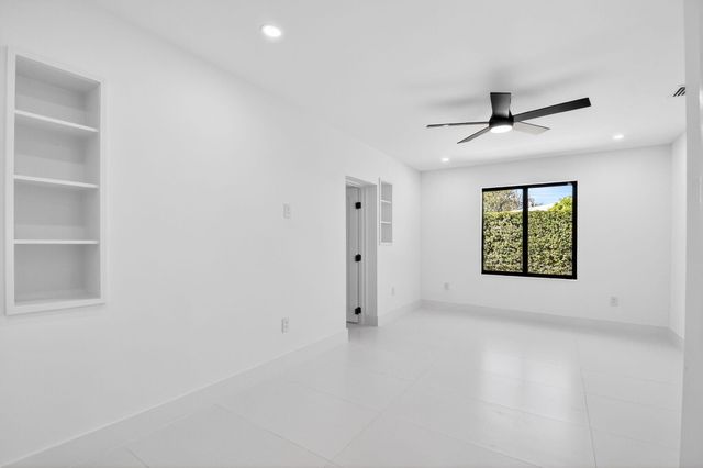 1410 Beta Court N, Lake Clarke Shores, FL 33406