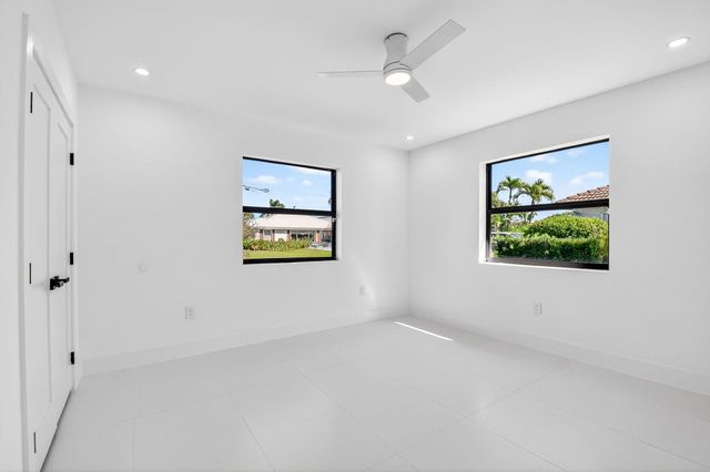 1410 Beta Court N, Lake Clarke Shores, FL 33406