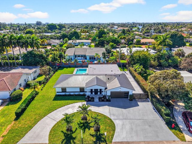 1410 Beta Court N, Lake Clarke Shores, FL 33406