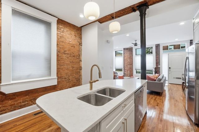 154 E McMicken Avenue, Cincinnati, OH 45202