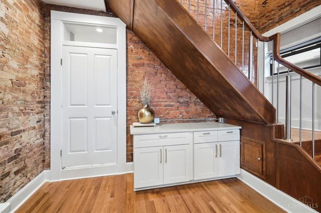 154 E McMicken Avenue, Cincinnati, OH 45202