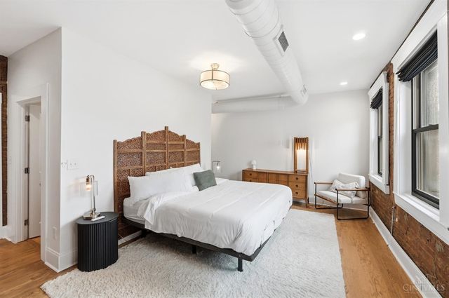 154 E McMicken Avenue, Cincinnati, OH 45202