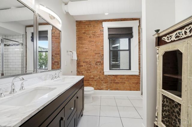 154 E McMicken Avenue, Cincinnati, OH 45202