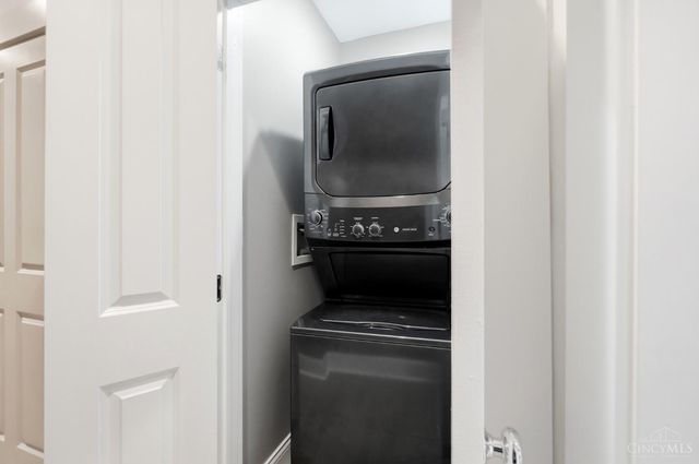 154 E McMicken Avenue, Cincinnati, OH 45202