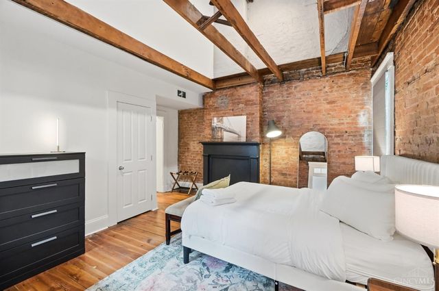154 E McMicken Avenue, Cincinnati, OH 45202