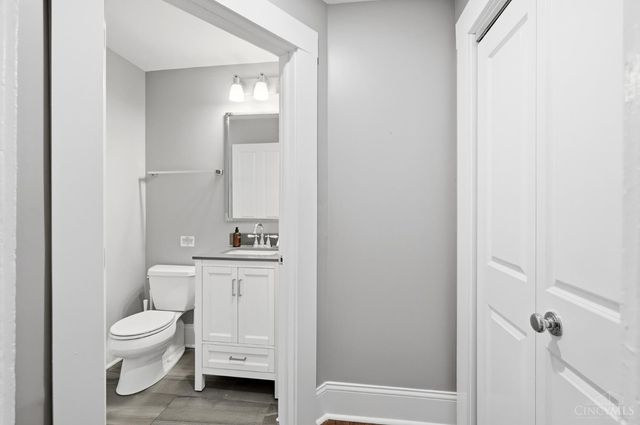 154 E McMicken Avenue, Cincinnati, OH 45202