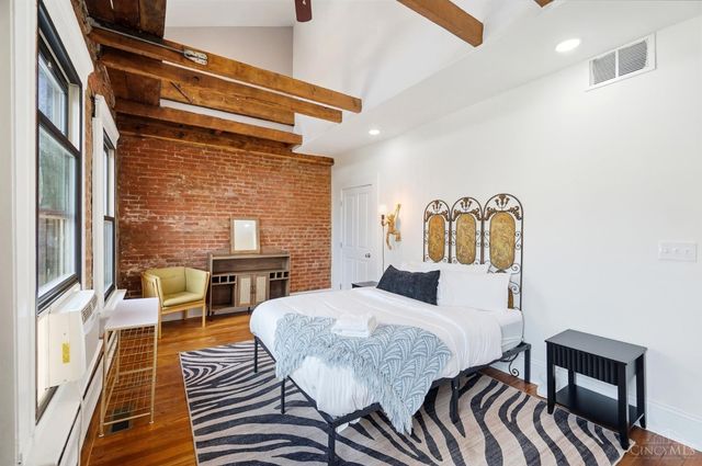 154 E McMicken Avenue, Cincinnati, OH 45202