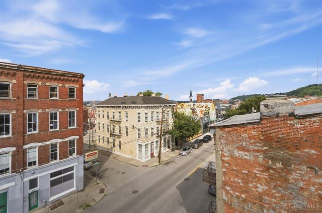 154 E McMicken Avenue, Cincinnati, OH 45202