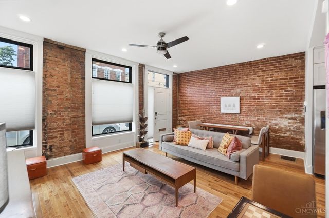 154 E McMicken Avenue, Cincinnati, OH 45202