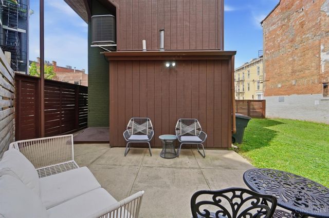 154 E McMicken Avenue, Cincinnati, OH 45202