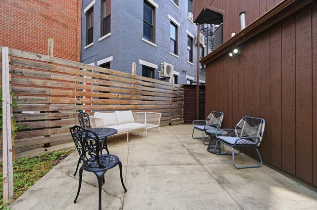 154 E McMicken Avenue, Cincinnati, OH 45202