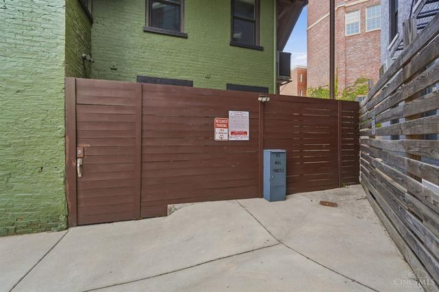 154 E McMicken Avenue, Cincinnati, OH 45202