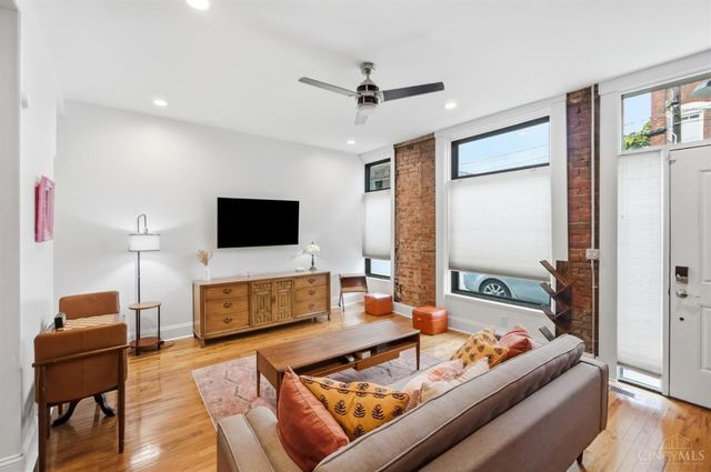154 E McMicken Avenue, Cincinnati, OH 45202