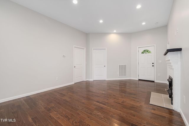 825 Hamilton Street, Johnson City, TN 37604