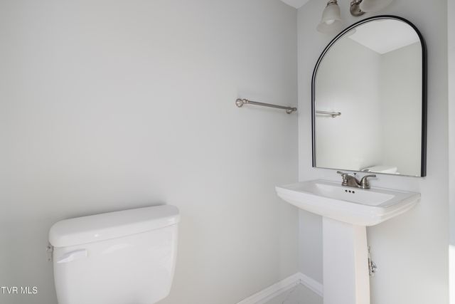 825 Hamilton Street, Johnson City, TN 37604