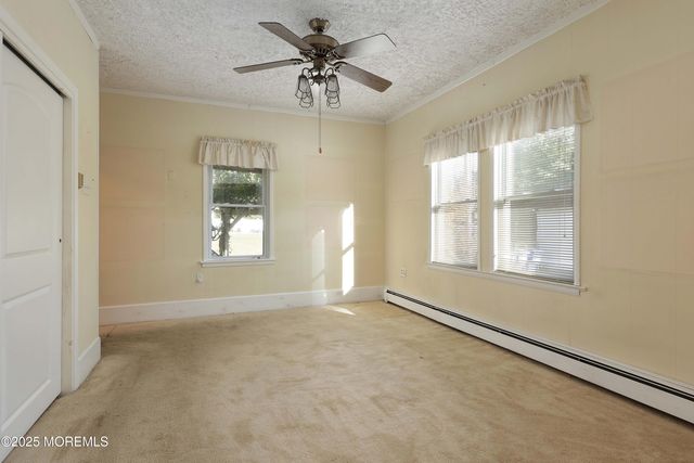 547 Brookside Drive, Toms River, NJ 08753