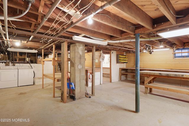 547 Brookside Drive, Toms River, NJ 08753