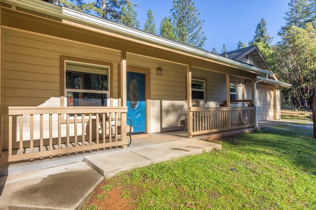 6843 Log Cabin Ln, Placerville, CA 95667