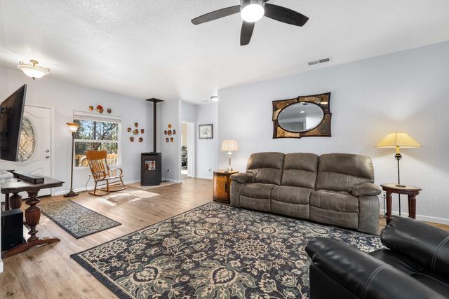 6843 Log Cabin Ln, Placerville, CA 95667